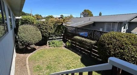 A real cutie in Richmond Heights - Photo 4