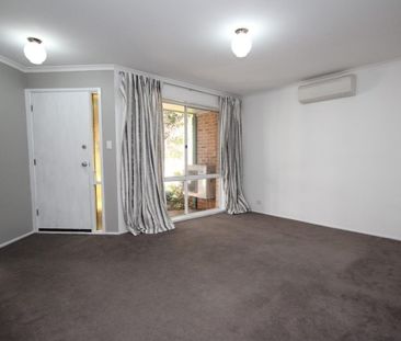Neat 2 bedroom Belconnen townhouse - Photo 1