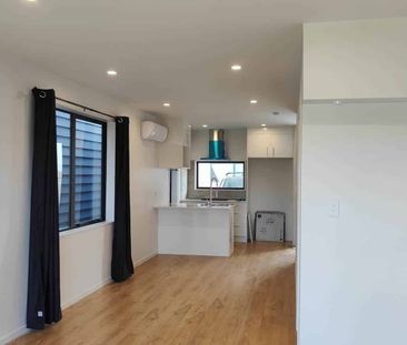 Special Offer - One Week Free Rent! - Photo 1