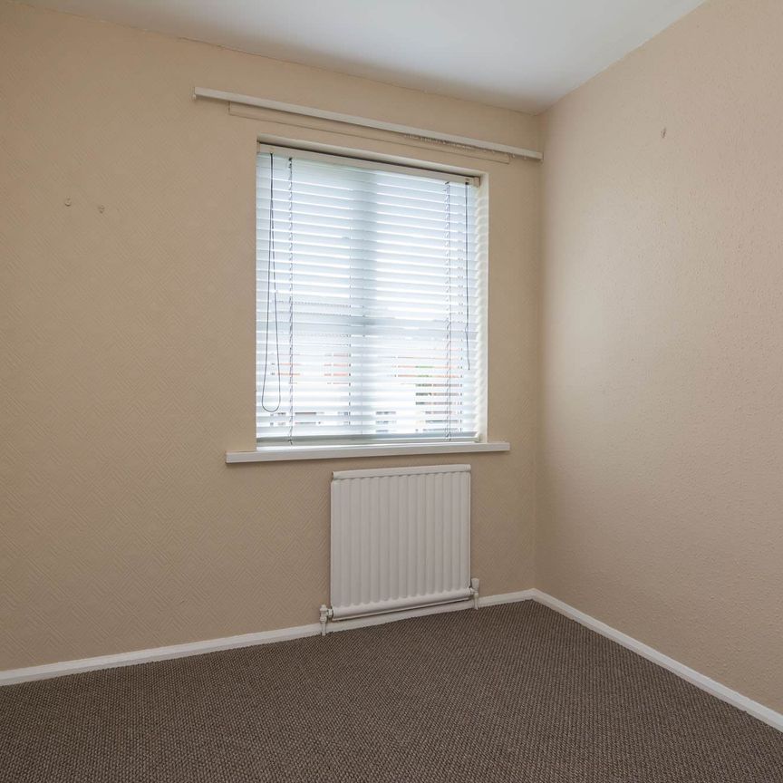 5 Rathmore Park, BELFAST, BT10 0FW - Photo 1