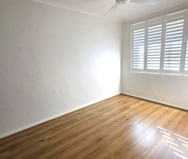 Neat as a Pin! - Photo 3