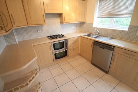 4 bedroom house to rent - Photo 3