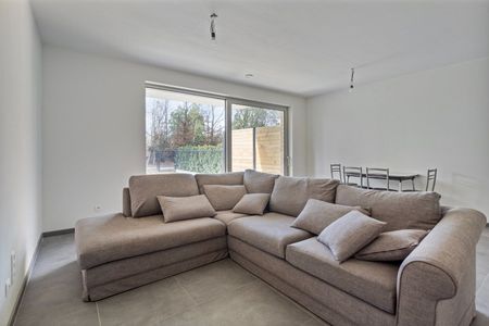 Recent appartement met 1 slpk en gezellig tuintje op wandelafstand van het centrum ! - Photo 4