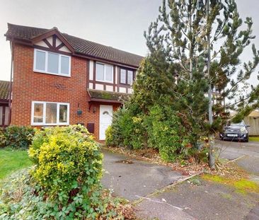 4 bedroom semi-detached house to rent - Photo 2