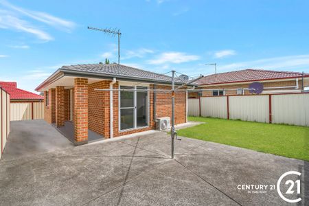 Modern Two Bedroom Granny Flat in a Prime Location&excl; - Photo 4