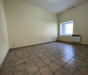 A LOUER - Quartier Gionne / Colbert - T2 de 41.20m² donnant sur le ... - Photo 2
