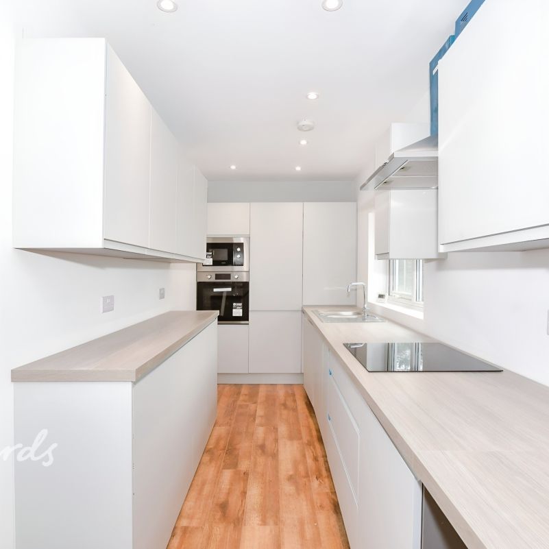 3 bedroom terraced house to rent - Photo 1