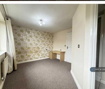 3 bedroom end of terrace house to rent - Photo 5