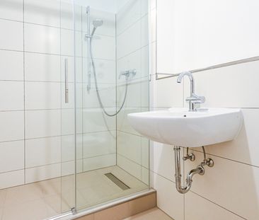 Helle 2-Zimmer-Wohnung mit Westbalkon und Einbauküche in ruhiger La... - Photo 5