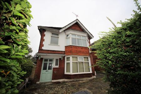 5 bedroom flat to rent - Photo 2