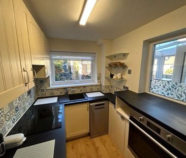 2 bedroom terraced house to rent - Photo 5