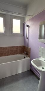 Location Appartement 2 pièces 44m² LE CREUSOT 71200 - Photo 4