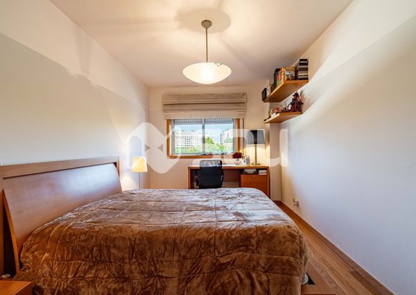 Apartamento T4 em Porto