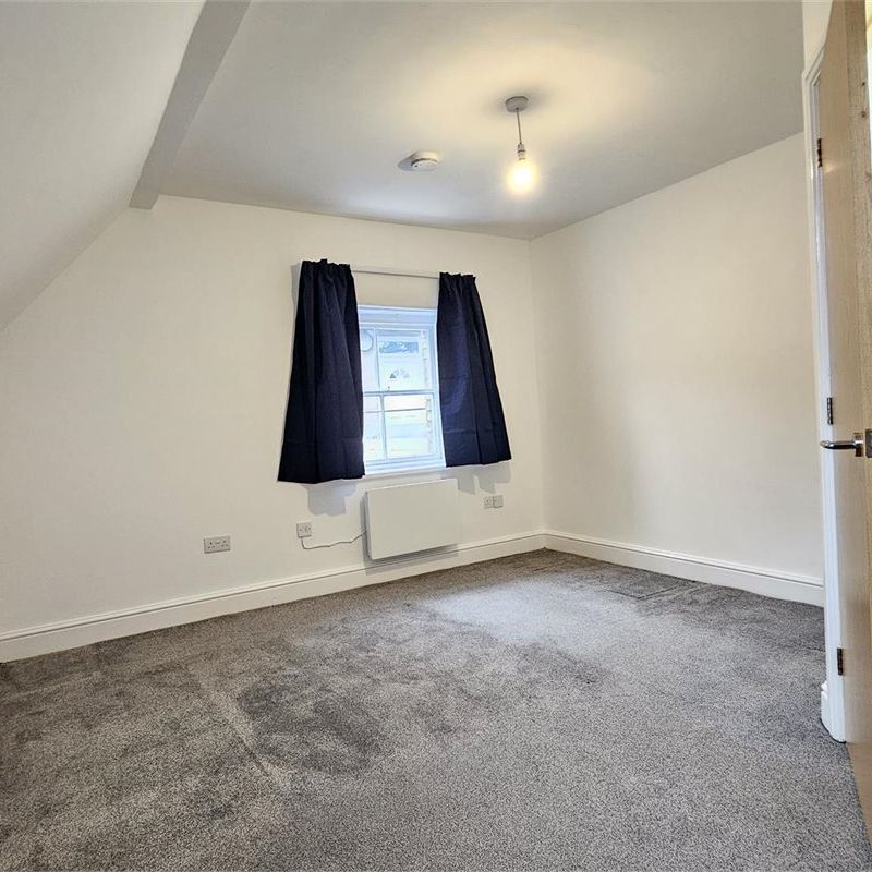 Flat 9, 84 Lincoln Road - Photo 1