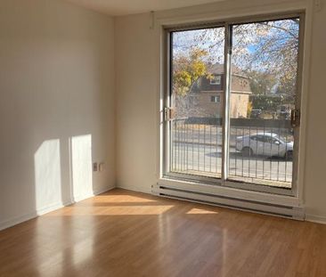 logement à louer 4 1/2 rénové - Photo 1