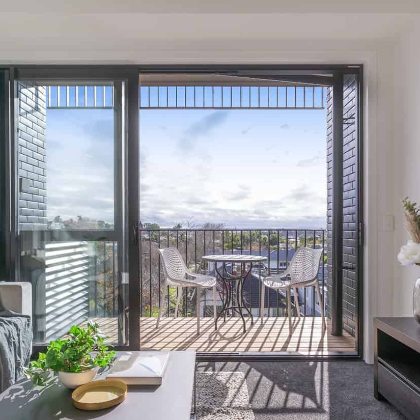 Modal Magic! - Photo 1