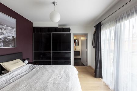 Ruim recent 3 slaapkamer appartement op een topligging in Gent - Photo 4