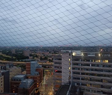 1 Bed Flat, Icon Buildings, IG1 - Photo 2