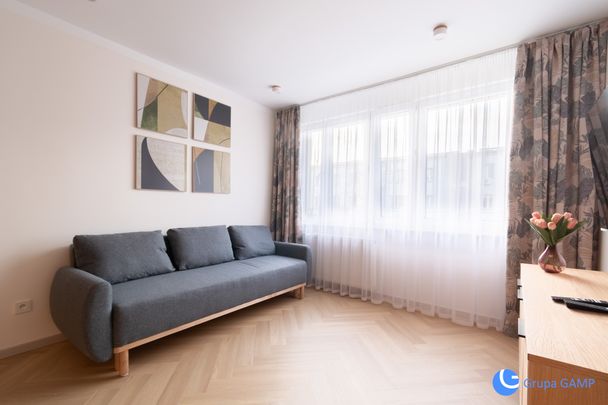 Dwa pokoje świeżo po remoncie, 44 m2. Azory. - Фото 1