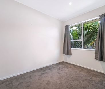 Neat as a Pin - Photo 3