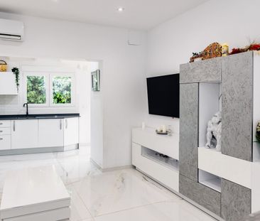 Apartment in Benalmadena, Costa del Sol - Photo 3