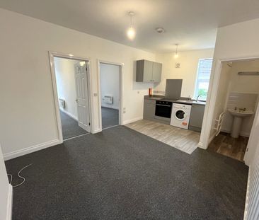 2 Bed Flat, Birkin Street, BS2 - Photo 5