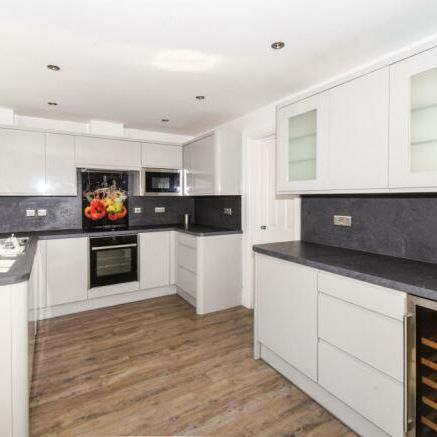 4 bedroom detached to rent Abbey Close, Shepshed - Photo 1