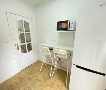 Calle de Orio, Madrid, Community of Madrid 28041 - Photo 6