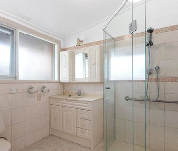 Spacious Family Living in a Prime Clayton Location - Photo 6