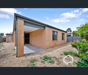 9 Pamela Avenue, Jackass Flat, Vic 3556 - Photo 1