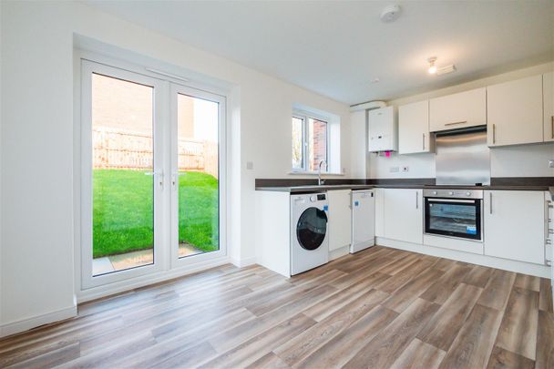 3 Bedroom House To Rent - Photo 1