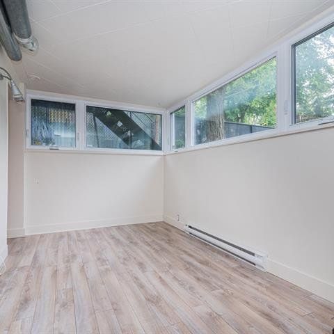 Condo for rent, Montréal (Saint-Laurent) - Photo 1