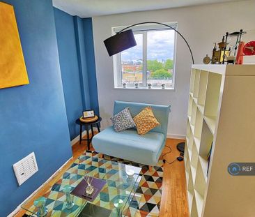 Studio to rent - Photo 4