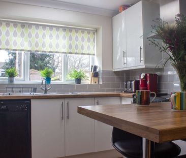 Highbridge Close - Photo 5
