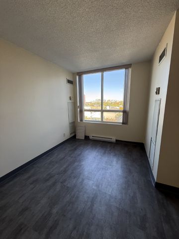 45 Holland Avenue - 702 - Photo 4