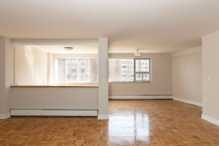For Lease - 9 Deer Park Crescent Unit# 303, Toronto, Ontario - Photo 5