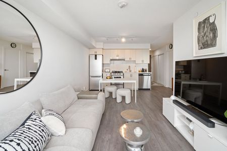 For Lease - 10 Wilby Crescent Unit# 2004, Toronto, Ontario - Photo 2