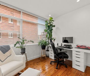 Bayside Living At It's Best! - Photo 4