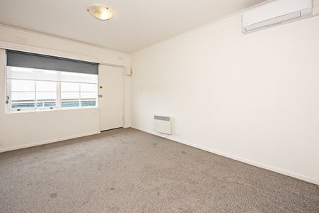 7/204 Neerim Road, Carnegie VIC 3163 - Apartment For Rent | Domain - Photo 2