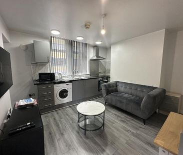 2 bedroom apartment to rent - Photo 2