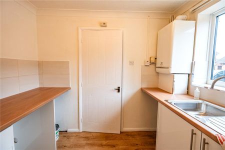 2 bedroom terraced house to rent - Photo 3