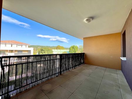 T2 Aix sud - Terrasse et garage - Photo 4