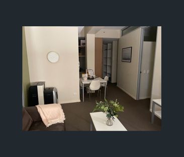 3 Bedroom Fully Furnished Apartment in the Perfect CBD Location! AV... - Photo 2