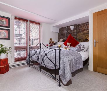 2 Bed Flat, Rotherhithe Street, SE16 - Photo 2