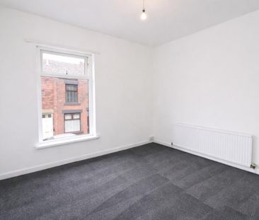 2 bedroom House To Let - Photo 3