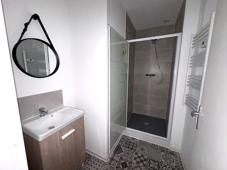 Location Appartement 2 pièces 34m² - Photo 3