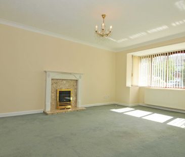 4 bedroom Four Bedroom Detached House to rent - Photo 3