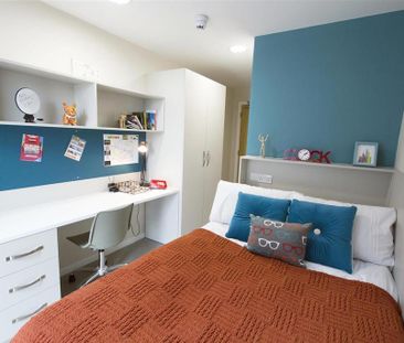 1 bedroom in a flat share to rent - Photo 6