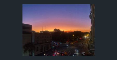 RENOVATED LARGE FURNISHED LOFT APARTMENT WITH FLOORBOARDS AT BROADWAY- TWIN SHARE - Photo 5