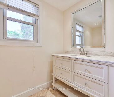 Detached Home For Lease | W9248483 - Photo 1